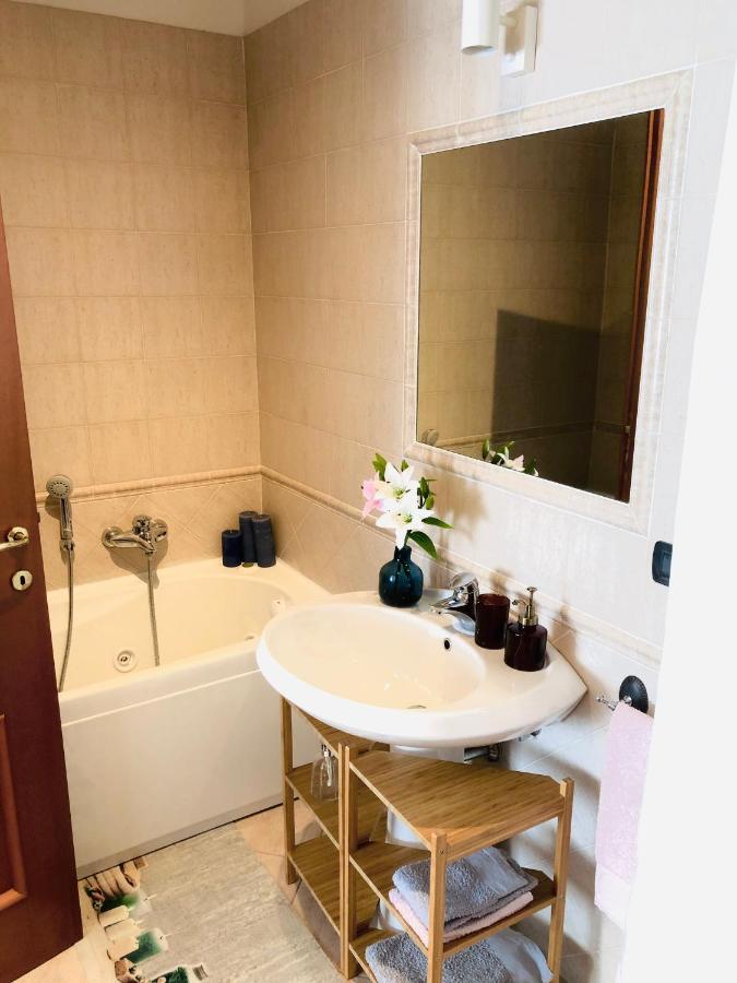 Nativo Suite Da Vinci 31 Fiumicino Luaran gambar